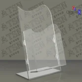 Буклетница L-образная из оргстекла